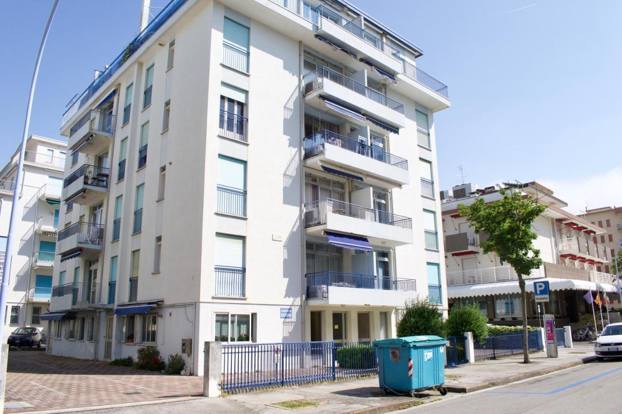 App4Rent Saturno 4 - Family Apartment, Wifi, Parking Lido di Jesolo Exterior foto